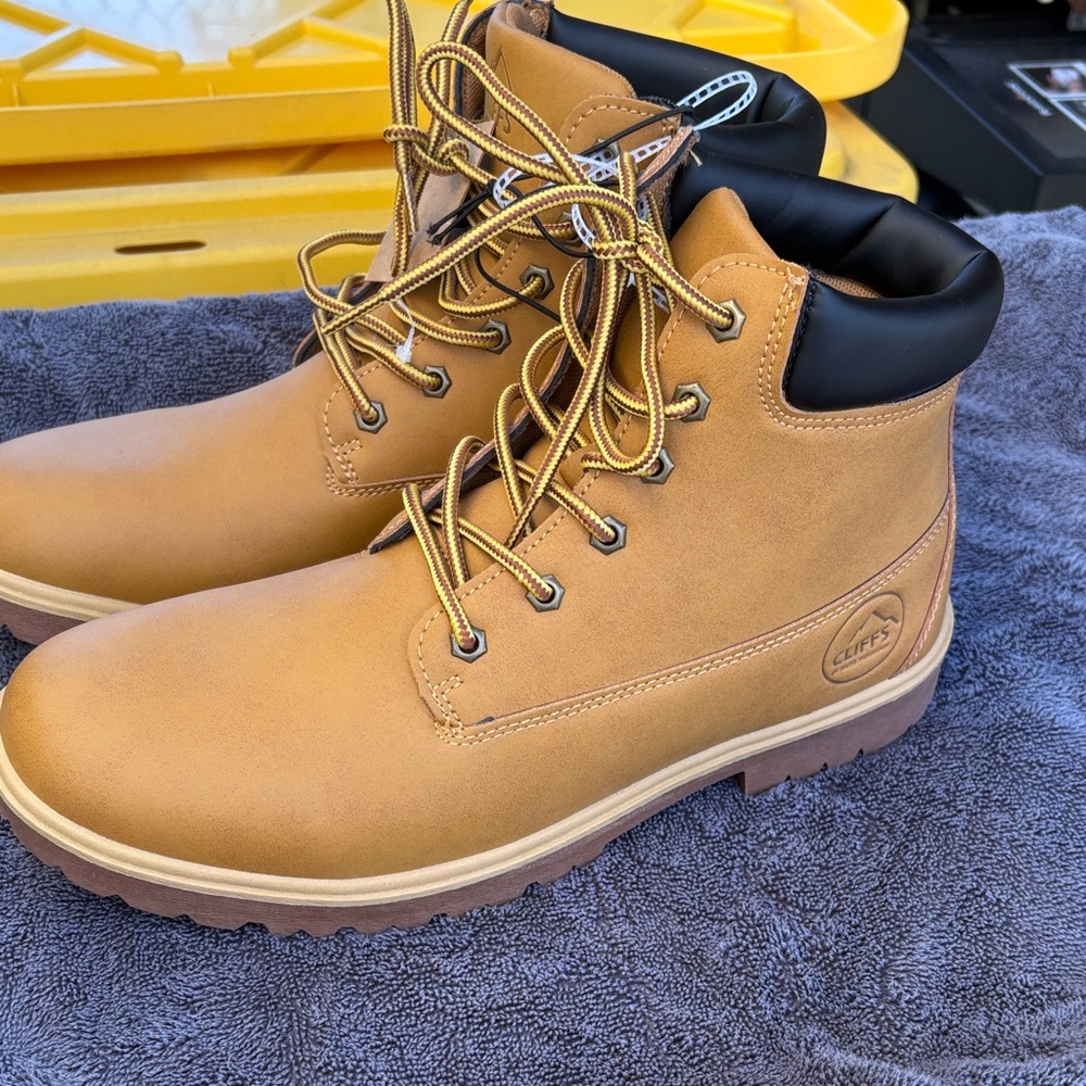 Cliffs by WHITE MOUNTAIN Brown Lace-Up Boots